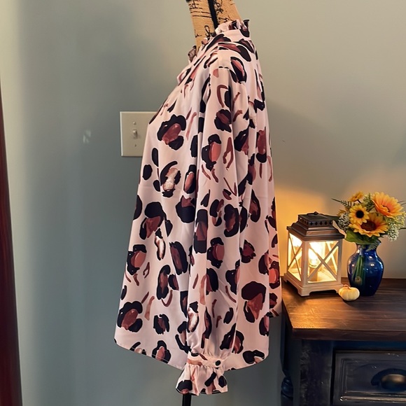 Eloquii blouse size 20. - Picture 4 of 12